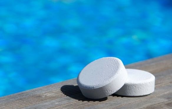 Таблетки для хлорирования воды в бассейне Таблетки для хлорирования воды в бассейне